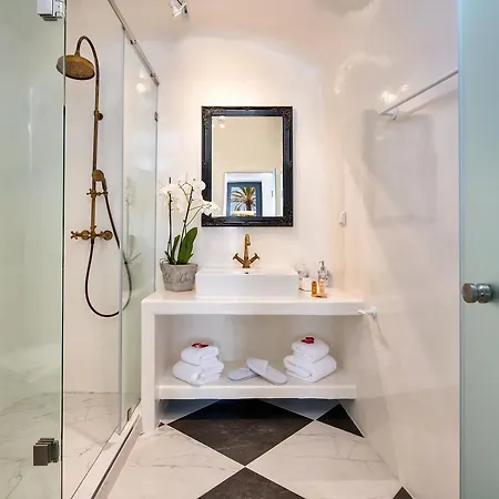 Mirinda Fira (Santorini)