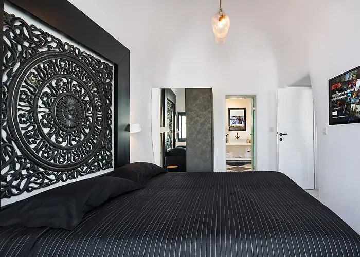 Mirinda Villa Fira (Santorini)